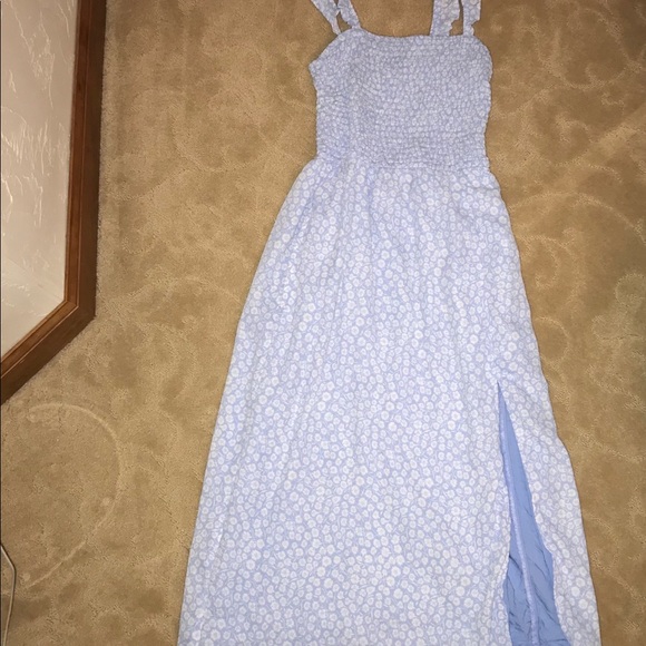 Abercrombie & Fitch Dresses & Skirts - Abercrombie & Fitch Smocked Midi Dress